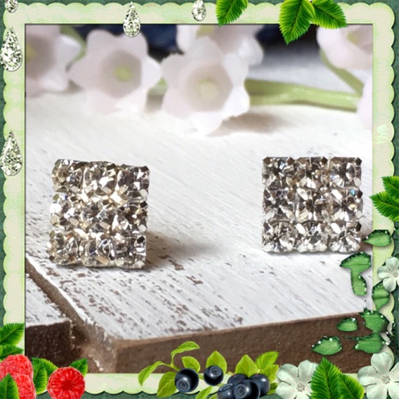 Rhinestone Earrings - Picture 4 of 7